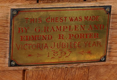 Lot 57 - A late 19th-Century oak mule chest