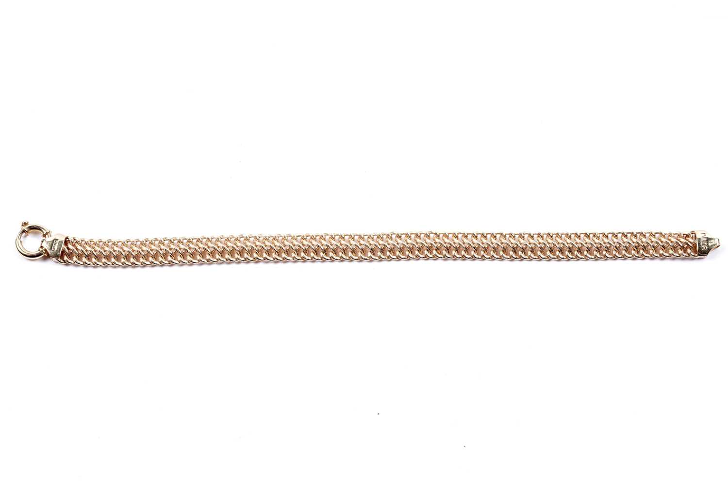 Lot 56 - A contemporary 18ct gold bracelet