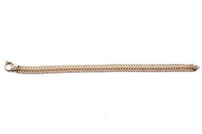 Lot 56 - A contemporary 18ct gold bracelet