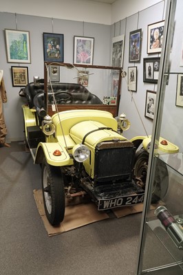 Lot 271 - A 'Bessie' Doctor Who Car with a registered number plate