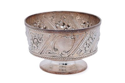 Lot 95 - A Victorian small silver bowl