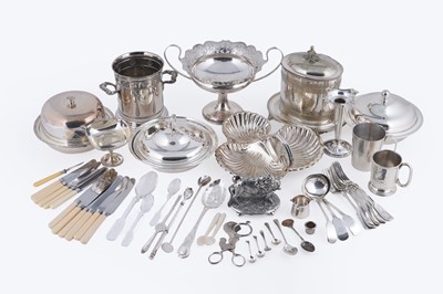 Lot 252 - A selection of 19th Century and later silver plate