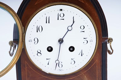 Lot 182 - An Edwardian inlaid mahogany mantel clock
