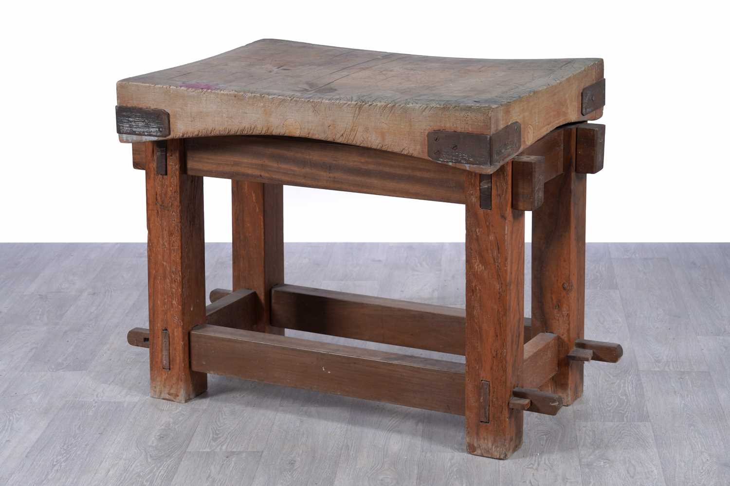 Lot 101 - A 20th Century hickory-topped butchers block