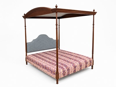 Lot 80 - A 20th-century Georgian-style mahogany four-poster bed