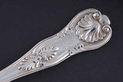 Lot 175 - A George IV silver part service of Kings pattern flatware