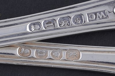 Lot 175 - A George IV silver part service of Kings pattern flatware