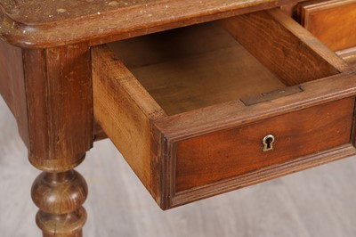 Lot 28 - An early 20th Century French mahogany desk