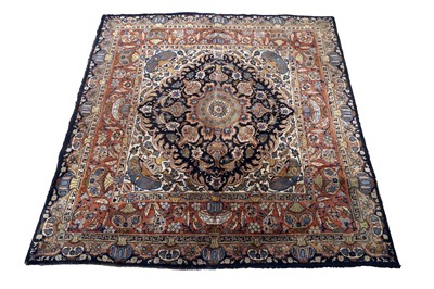 Lot 549 - A hand-knotted Persian Kashan rug