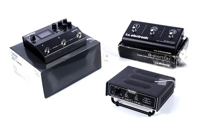 Lot 323 - A Boss RV-500; and a two other items