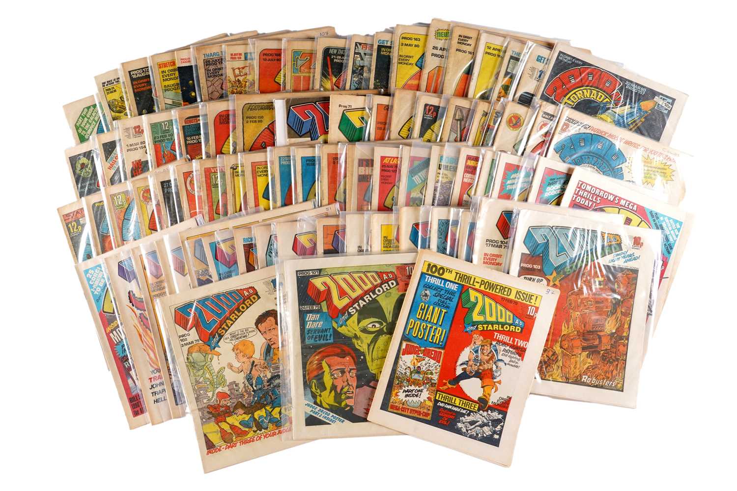 Lot 122 - 2000 A.D., early issues