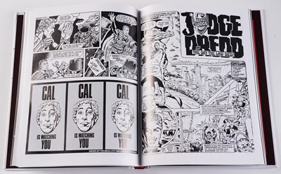 Lot 128 - Judge Dredd graphic novels and comics