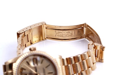 Lot 403 - Rolex Oyster Perpetual Day-Date: an 18ct yellow gold superlative chronometer automatic wristwatch