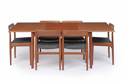 Lot 31 - Dalescraft: a teak dining room suite