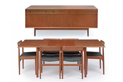 Lot 31 - Dalescraft: a teak dining room suite