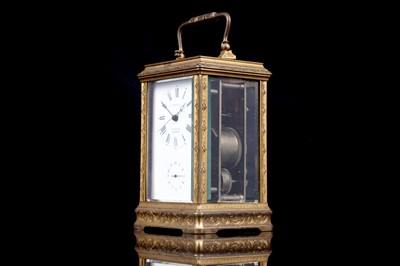 Lot 451 - French repeating alarm carriage clock retailed by Vrard & Co, made for the Chinese market
