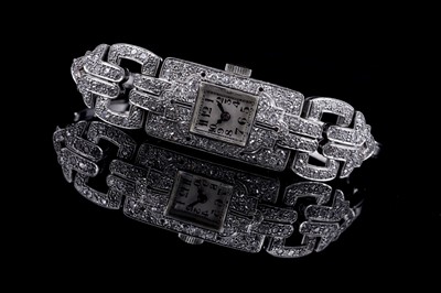 Lot 527 - An Art Deco diamond cocktail watch