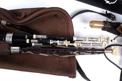 Lot 37 - A set of Northumbrian small pipes
