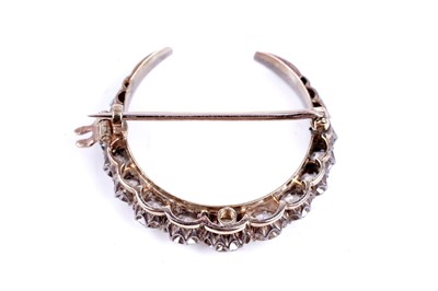 Lot 533 - A Victorian diamond crescent brooch