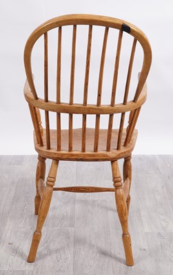 Lot 110 - A 20th Century Windsor chair