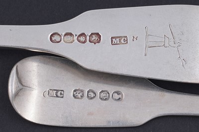 Lot 234 - Fiddle pattern flatware