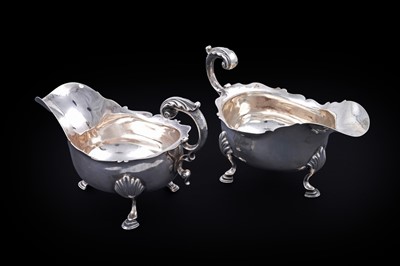 Lot 116 - A pair of late Victorian silver sauceboats