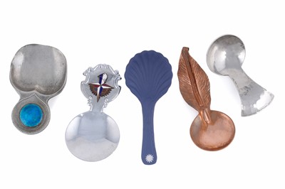 Lot 142 - A group of five assorted non-precious cast spoons