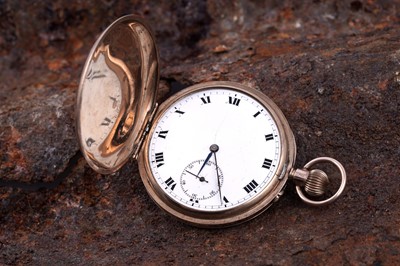 Lot 486 - An early 20th Century 9ct gold cased hunter pocket watch