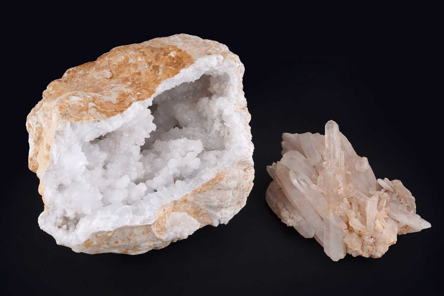 Lot 229 - A quartz geode; and another quartz