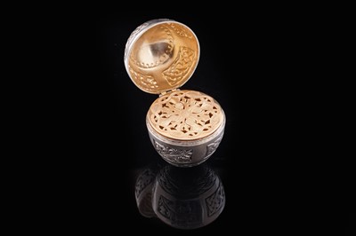 Lot 311 - A late Victorian Scottish silver box in the form of an egg