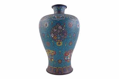 Lot Chinese cloisonne vase