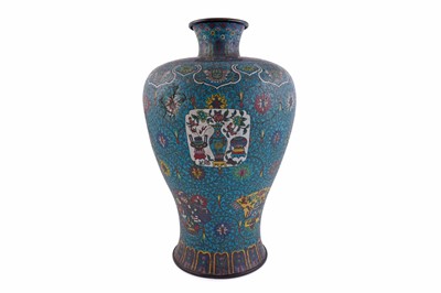 Lot Chinese cloisonne vase