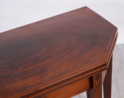Lot 23 - A George III mahogany tea table
