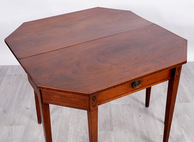 Lot 23 - A George III mahogany tea table