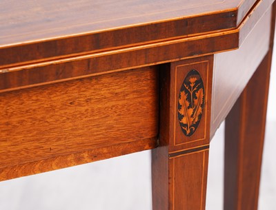 Lot 23 - A George III mahogany tea table