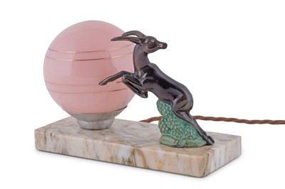 Lot 196 - A French Art Deco lamp