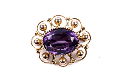 Lot 69 - An Edwardian amethyst brooch
