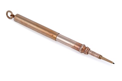 Lot 584 - A 9ct yellow gold extending propelling pencil