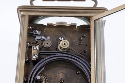 Lot 458 - A French brass petit sonnerie carriage clock, c.1900