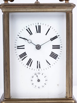 Lot 458 - A French brass petit sonnerie carriage clock, c.1900