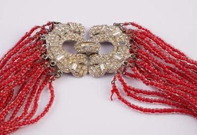 Lot 20 - An early 20th Century glass bead necklace