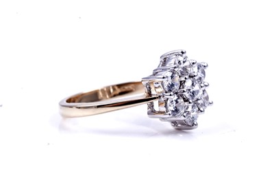 Lot 46 - A contemporary cubic zirconia flower pattern cluster ring