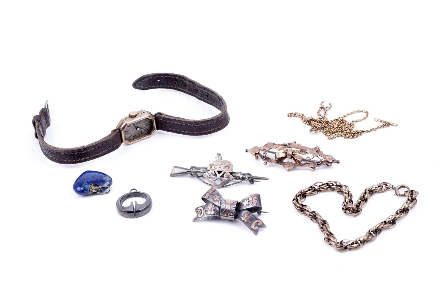 Lot 98 - Early 20th Century jewellery, including a lady's 9ct rose gold cased watch