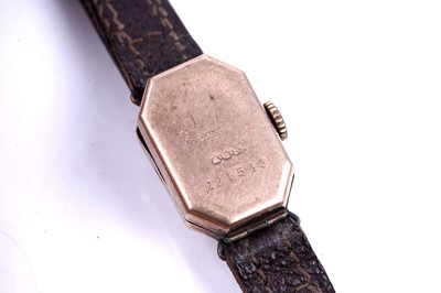 Lot 98 - Early 20th Century jewellery, including a lady's 9ct rose gold cased watch
