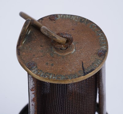 Lot 232 - A collection of five lamps