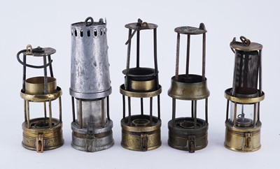 Lot 232 - A collection of five lamps