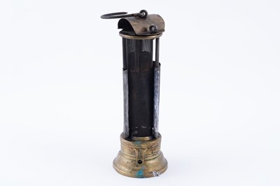 Lot 203 - American Safety Lamp & Mine Supply Co ‘Davy’ lamp
