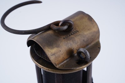 Lot 203 - American Safety Lamp & Mine Supply Co ‘Davy’ lamp
