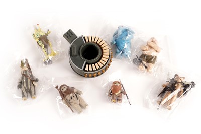 Lot 149 - A collection of Star Wars original LFL action figures