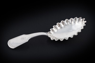 Lot 170 - A 19th Century unascribed silver caddy spoon
